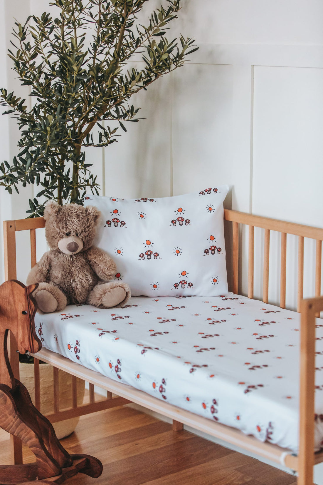 Little Mushroom Crib Sheet - Blzandco