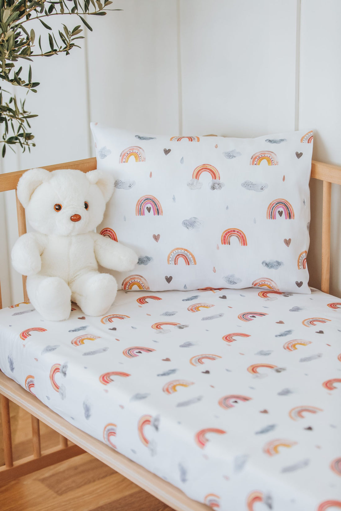 Soft Rainbow Crib Sheet - Blzandco