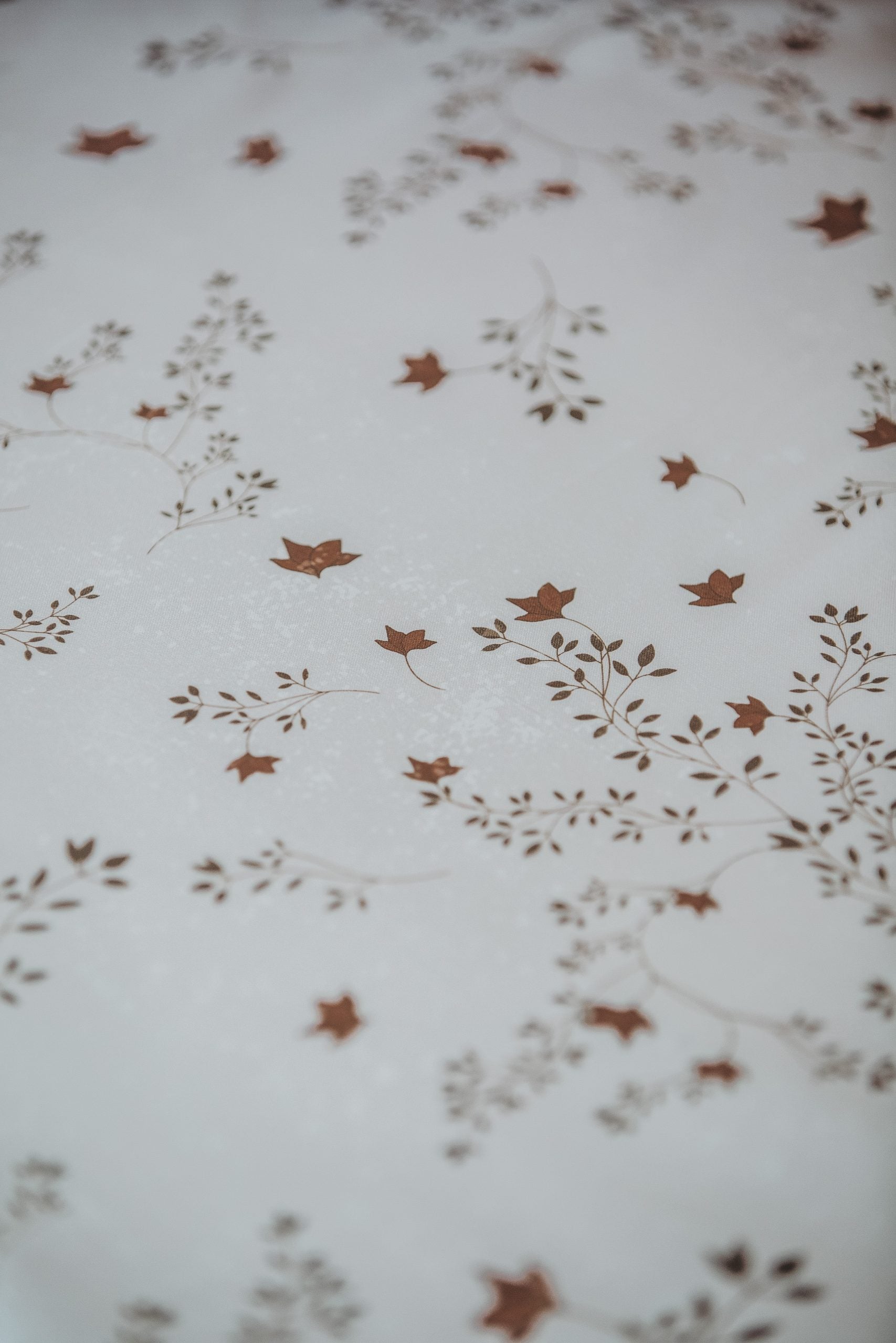 Brown Ivy Fitted Crib Sheet - Blzandco