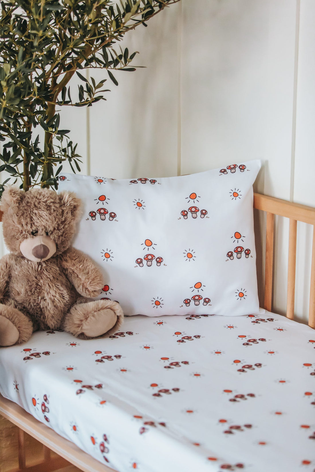 Little Mushroom Crib Sheet - Blzandco