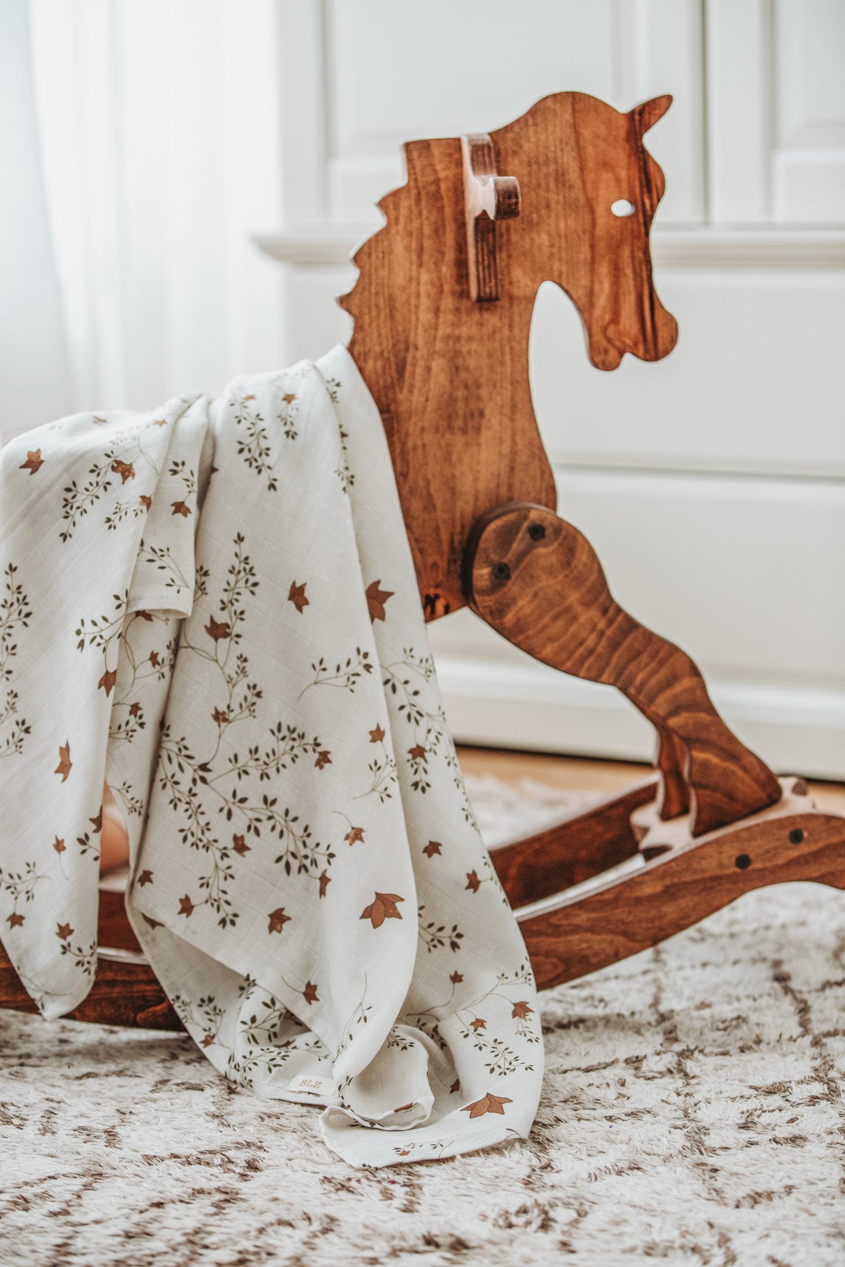 Brown Ivy Muslin Swaddle - Blzandco