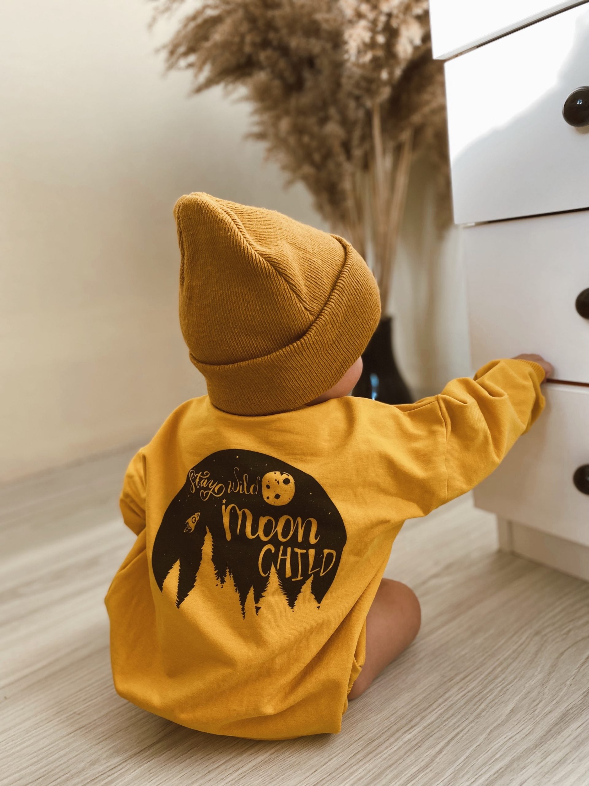Yellow Moon Child Romper - Blzandco