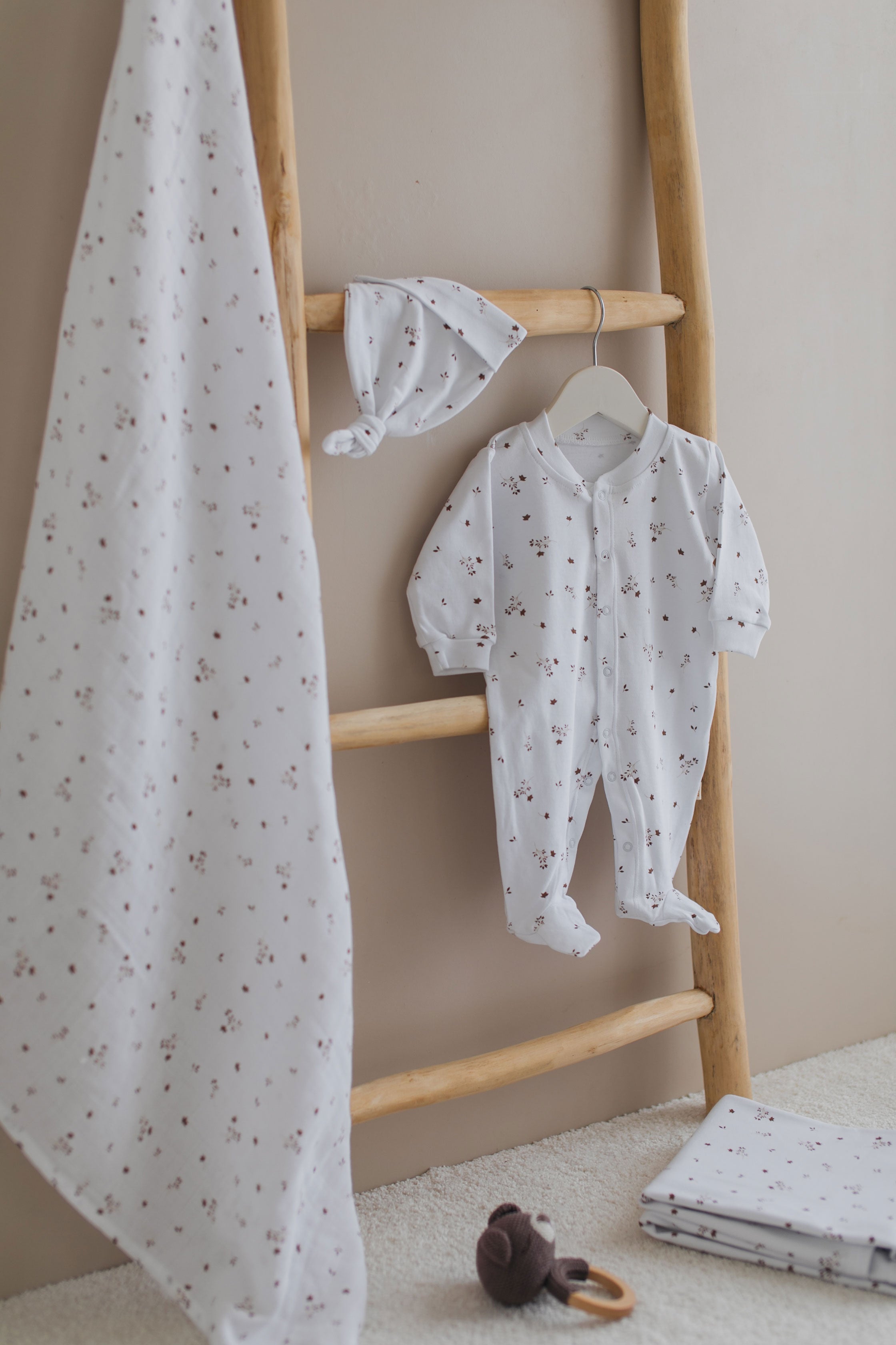 Ivy Newborn Hospital Gift Set