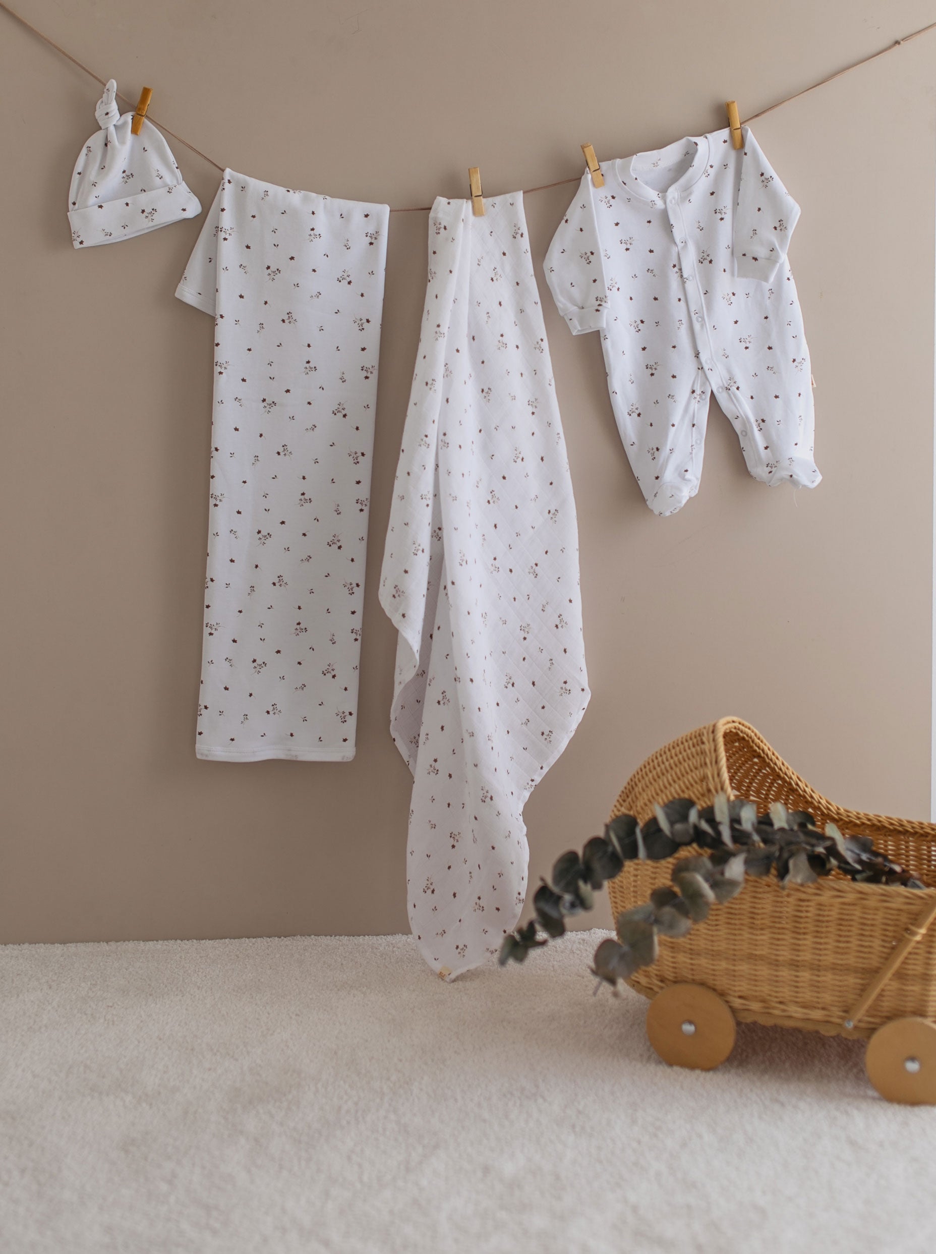 Ivy Newborn Hospital Gift Set