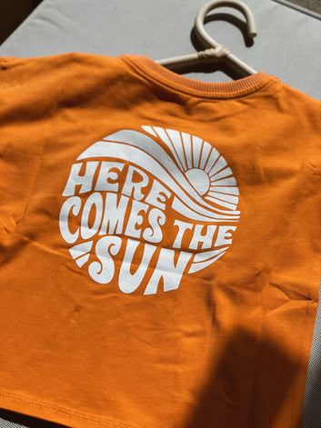 Orange Here Comes The Sun Tshirt - Blzandco