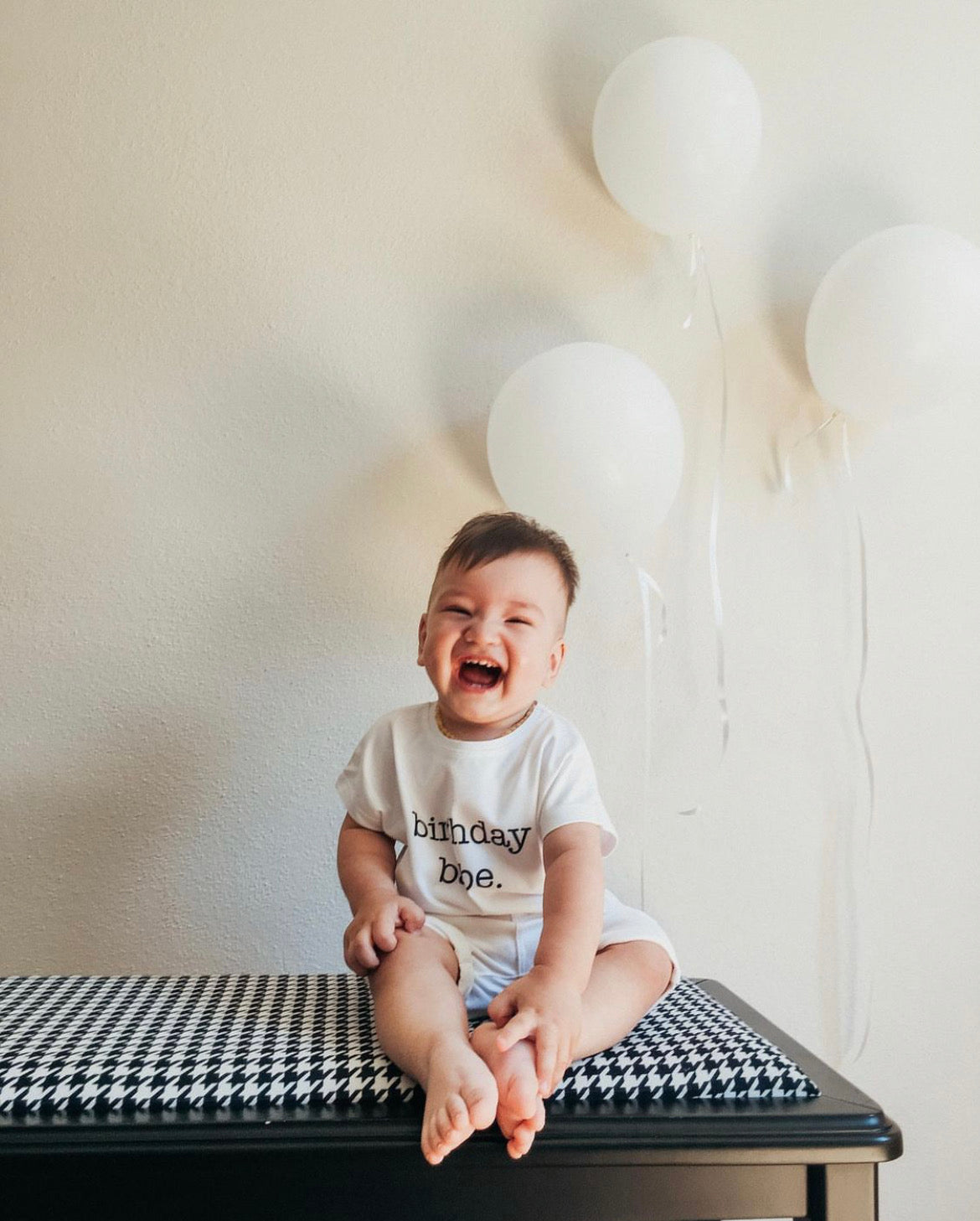 White Birthday Babe Tshirt - Blzandco